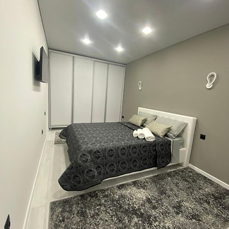 Apartament Edinet-Единец Esterno foto