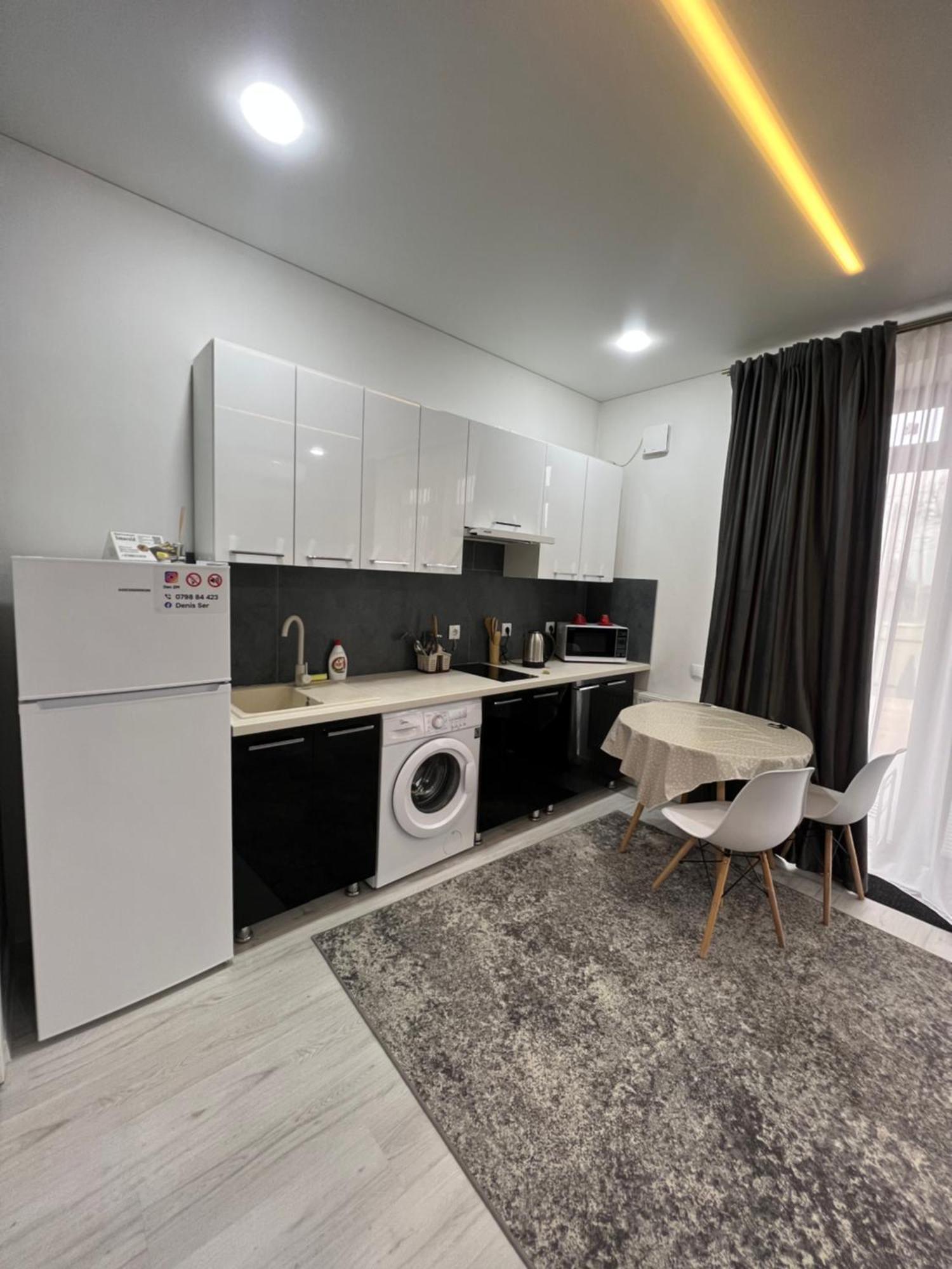 Apartament Edinet-Единец Esterno foto